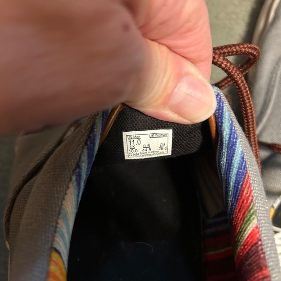 Vans Men’s Gray Canvas Sneakers - Picture 10 of 10